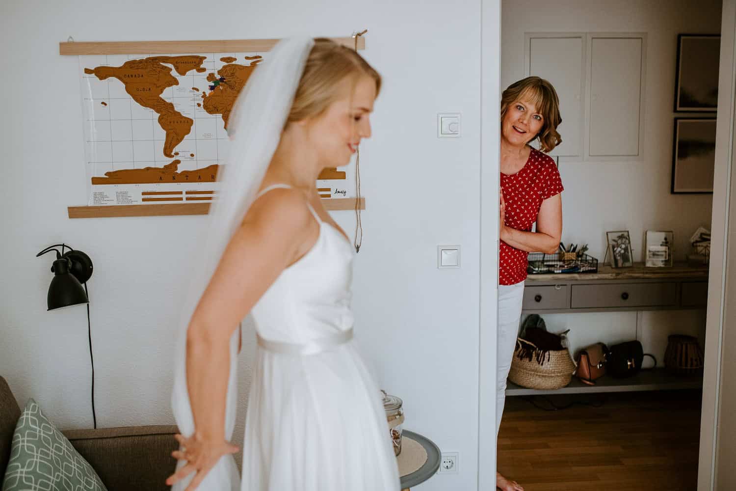 012 DSC 5752 Hochzeitsfotograf Köln Hochzeit NRW Hausboot Düsseldorf Boho Vintage Hippie Elopement Vera Prinz 012 DSC 5752 Hochzeitsfotograf Köln Hochzeit NRW Hausboot Düsseldorf Boho Vintage Hippie Elopement Vera Prinz