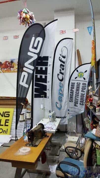 Different sizes of Feather flag and Teardrop Banners