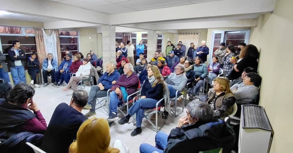 Congresales y consejos locales del PJ reunidos en Zapala bajo el lema Peronismo Unido