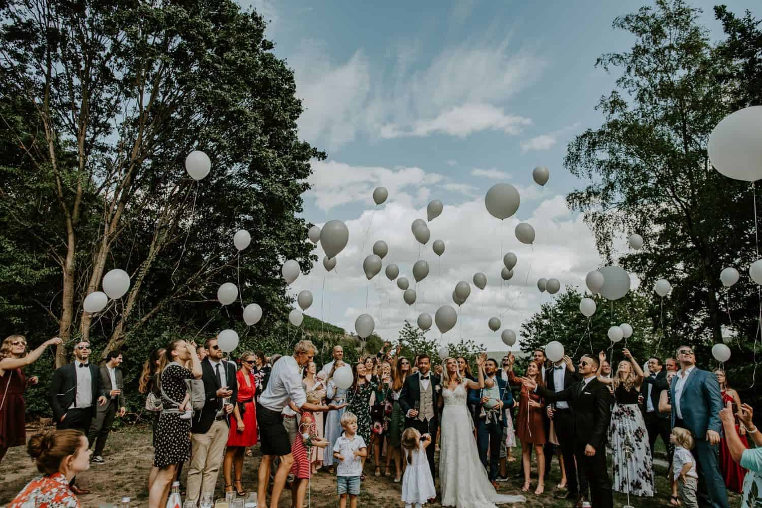 062 Hochzeitsfotograf Köln Adenbachhütte Hochzeit Adenbachhütte Hochzeit NRW Martin Luther Kirche Neuenahr Köln Bad Neuenahr Boho Vintage Hippie Elopement Vera Prinz 062 Hochzeitsfotograf Köln Adenbachhütte Hochzeit Adenbachhütte Hochzeit NRW Martin Luther Kirche Neuenahr Köln Bad Neuenahr Boho Vintage Hippie Elopement Vera Prinz