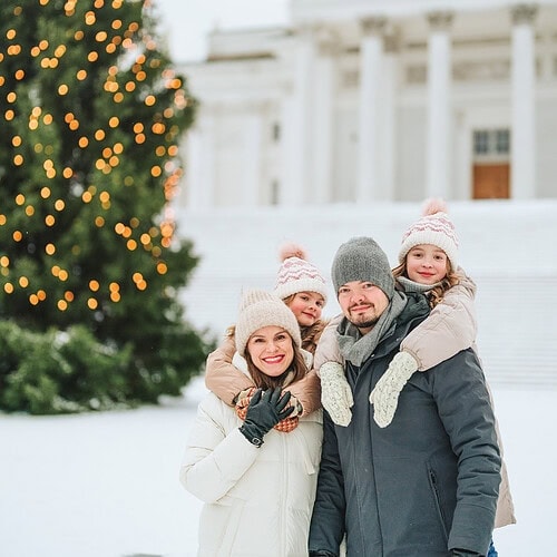Niki Strbian perhekuvaus Helsinki Senaatintori tuomiokirkko jouluvalot 10