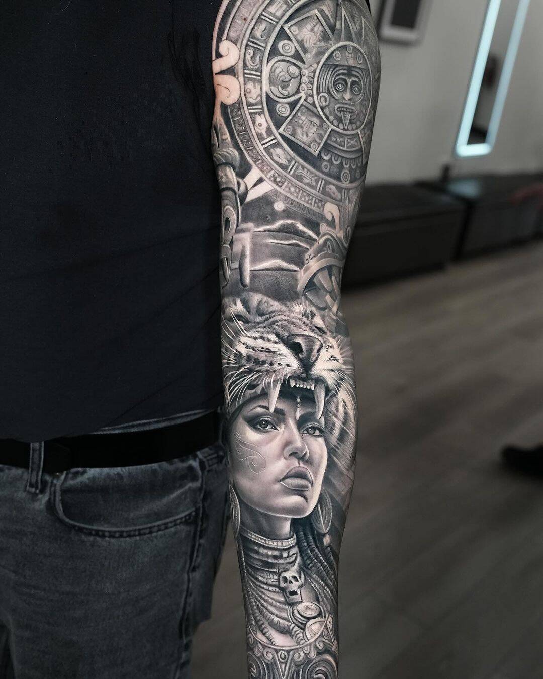 Stylish Full Sleeve Tattoos for Men