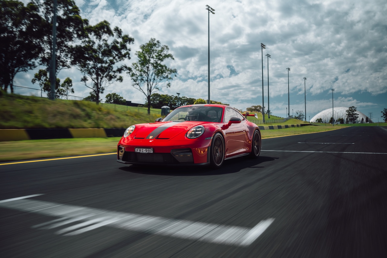 Driving the Porsche 911 GT# 992.2 Down Brabham Straight