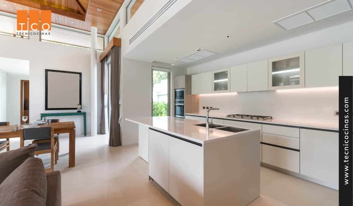 Imágenes de modelos de cocinas con isla central