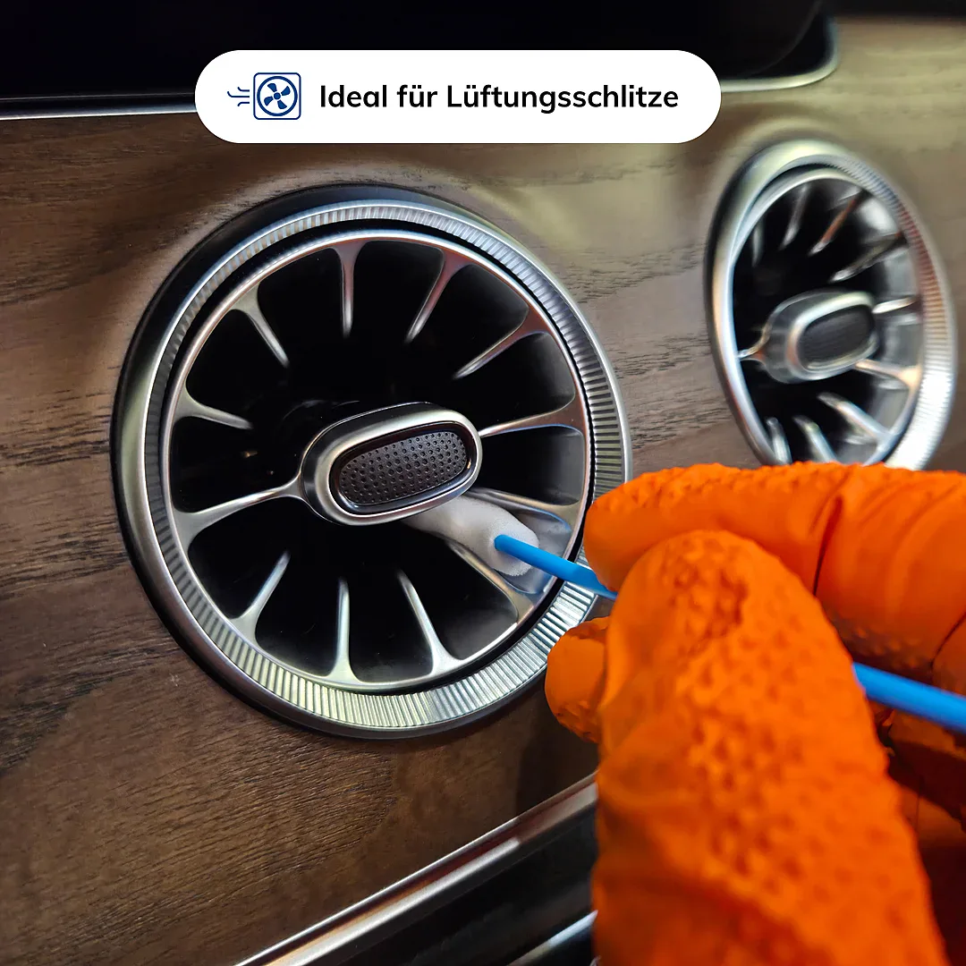 top-detail-tupfer-lueftungsschlitz Top Detail Tupfer bei der präzisen Reinigung von Lüftungsschlitzen im Autoinnenraum