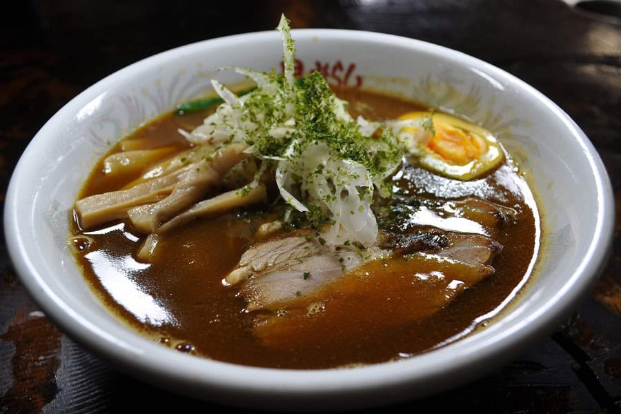 【鬼がらし岩沼店】カレーラーメン 850円(税込)