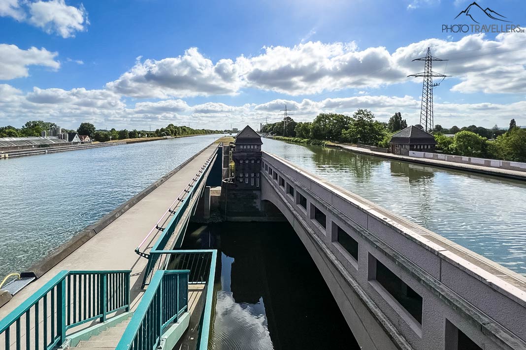 Blick auf das Wasserstraßenkreuz bei Minden