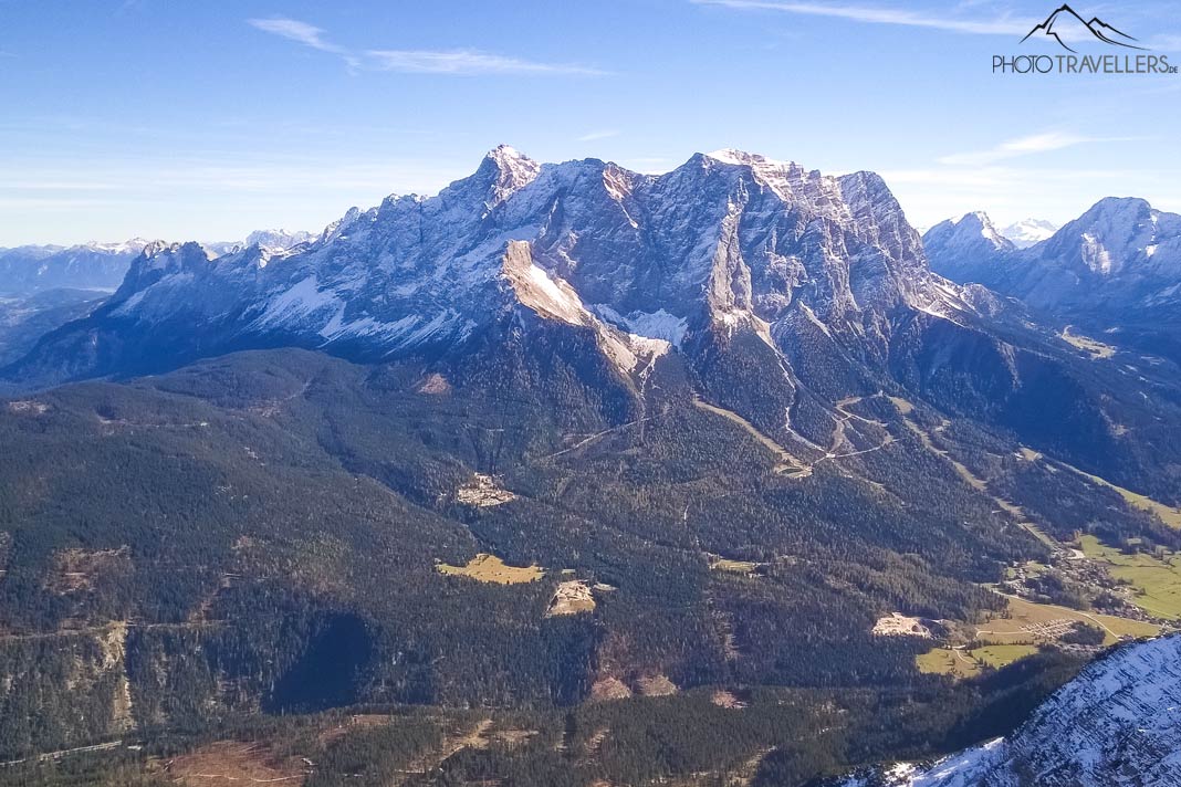 Der Blick vom Daniel-Gipfel auf die Zugspitze
