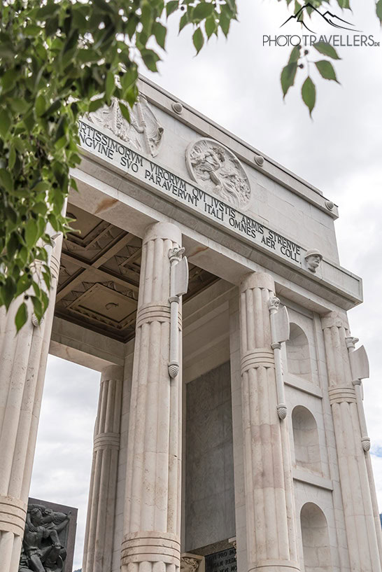 Das Siegesdenkmal in Bozen