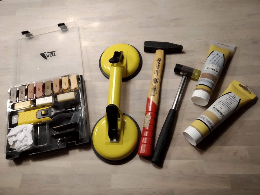 Spalt im Laminat schließen – drei Varianten werkzeuge-spalt-laminat