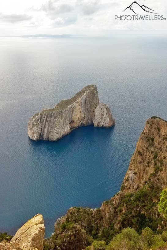 Der Blick von oben auf den Pan di Zucchero auf Sardinien