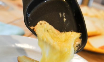 Et une raclette Riche Monts pour la 5 ! Une !