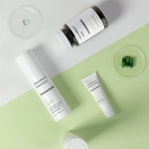 Mesoestetic cosmetica merk met blemiderm huidverzorgingsproducten.