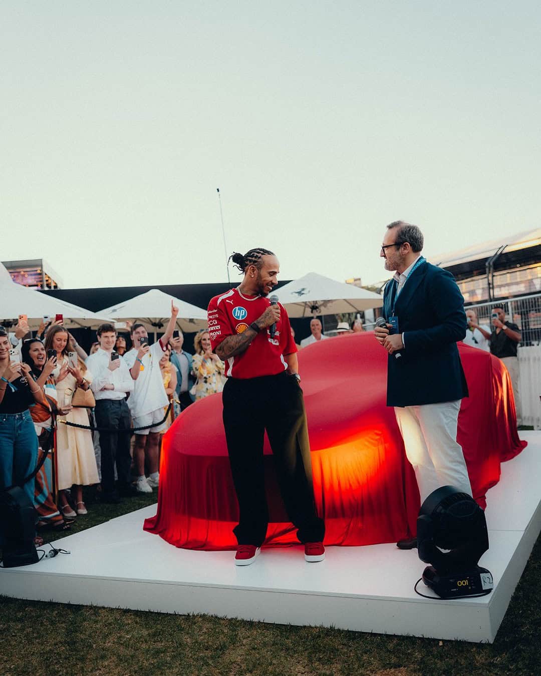 Lewis Hamilton Casa Ferrari.jpg