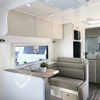 3882 Cosy Cab Kirkston-5