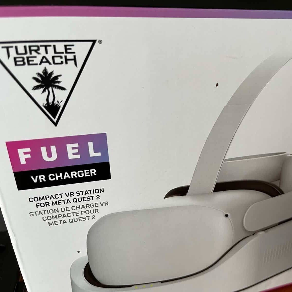 Casque de réalité virtuelle Turtle Beach Fuel VR Charger pour station Meta Quest 2, station de recharge compacte pour headset VR, accessoires gaming immersifs VR.