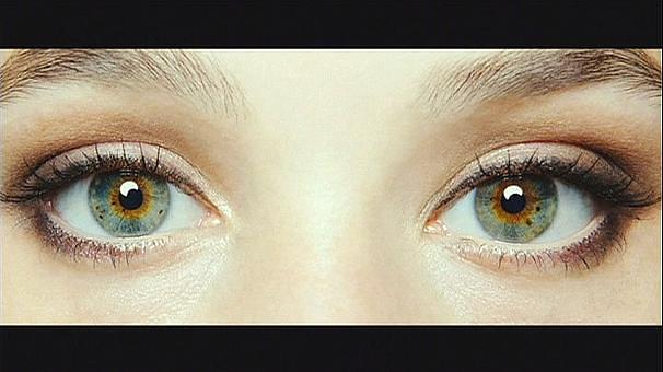 lamer los ojos