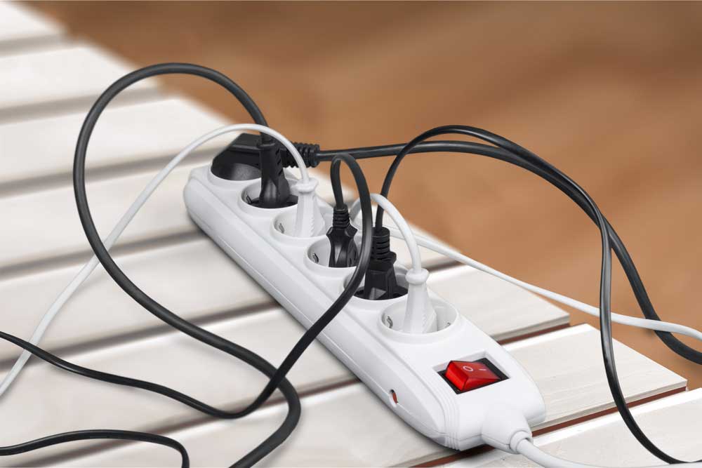 Wie viele Geräte dürfen an eine Mehrfachsteckdose? mehrfachsteckdose