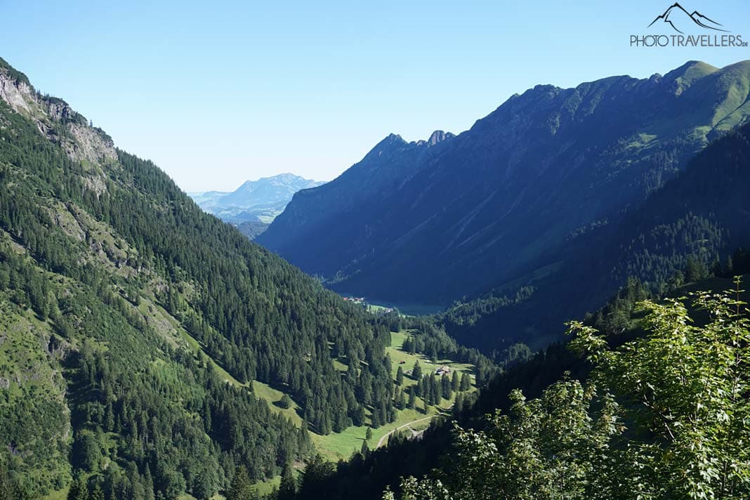 Der Blick vom Wanderweg hinab ins Rappenalptal