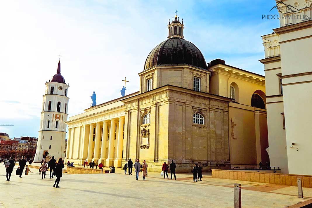 Die Kathedrale von Vilnius besitzt eine mächtige Kuppel
