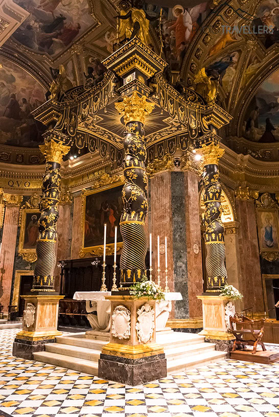 Testbild mit hohem ISO-Wert in einer Kirche