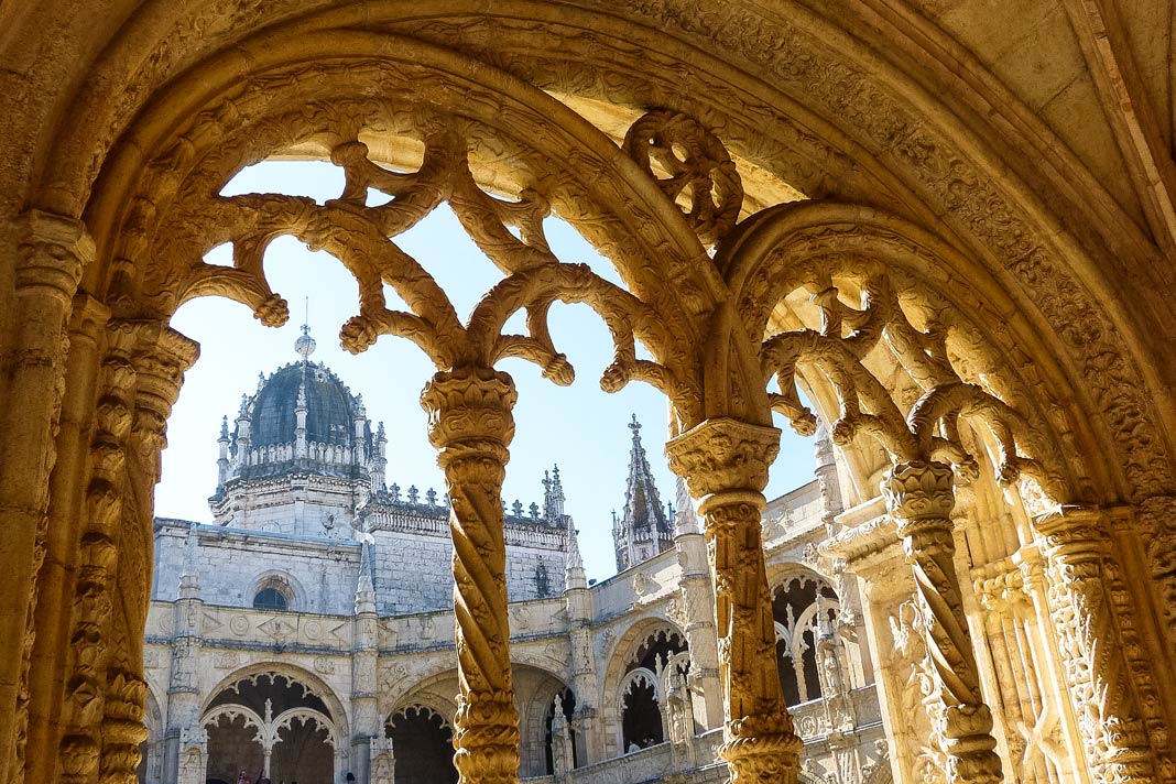 Säulen im Kloster Mosteiro dos Jerónimos