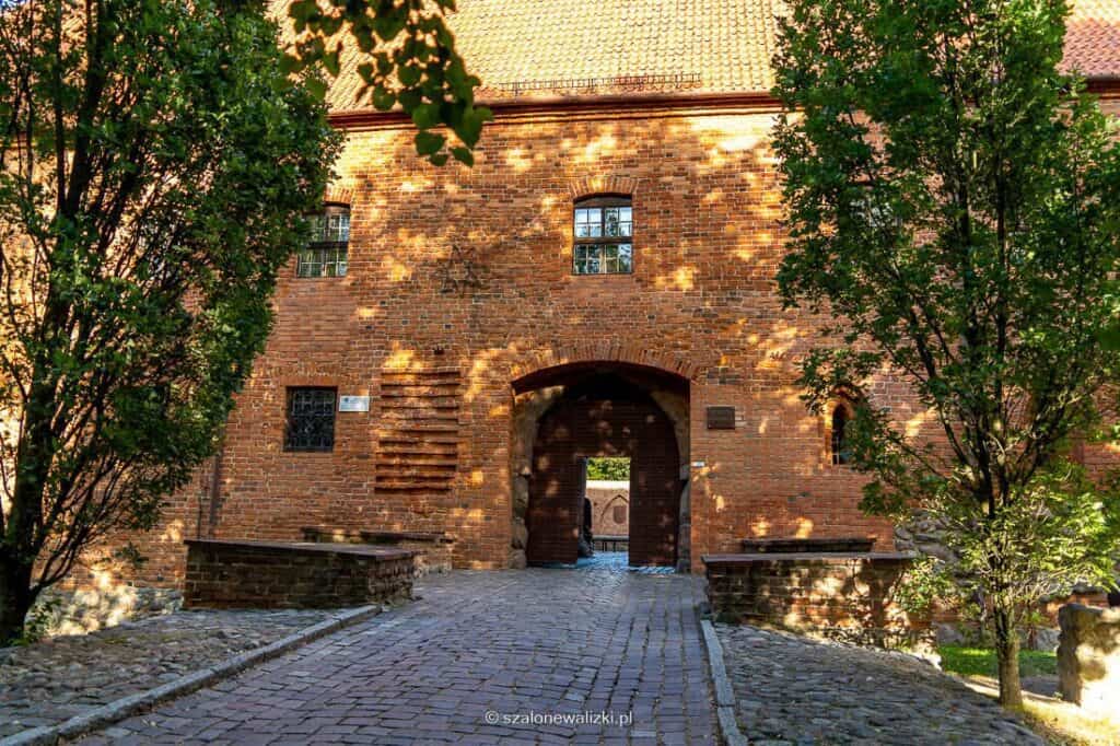 zamki gotyckie na Warmii i Mazurach