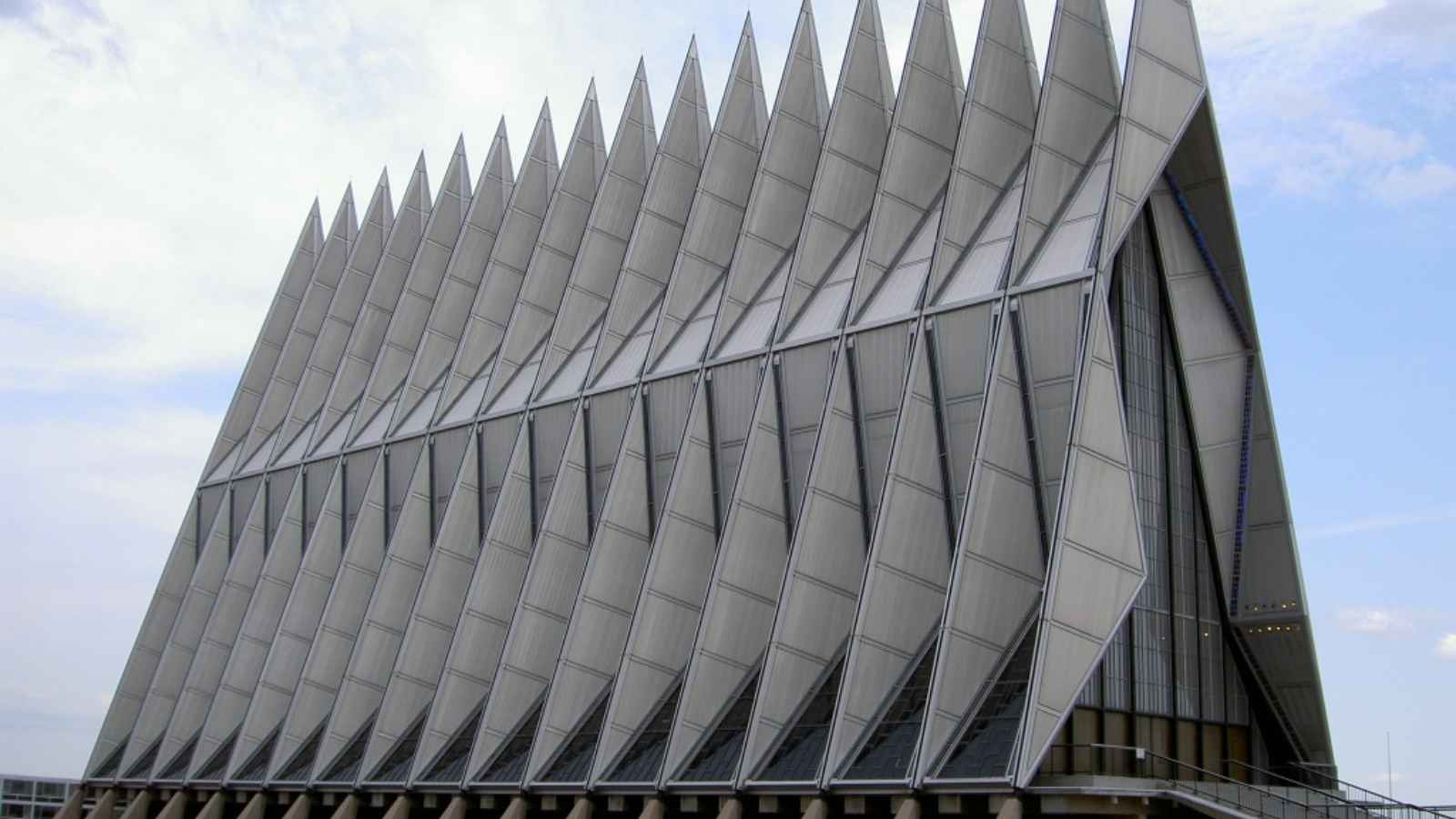 16 Strangest Architectural Marvels in the US