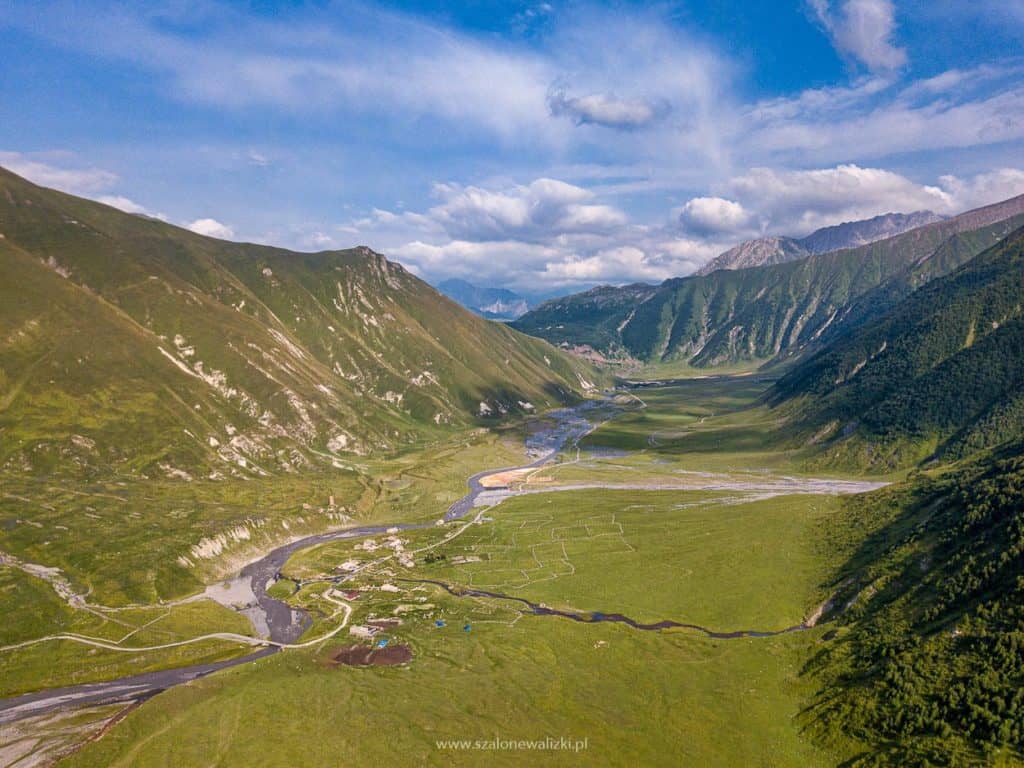 dolina truso w gruzji