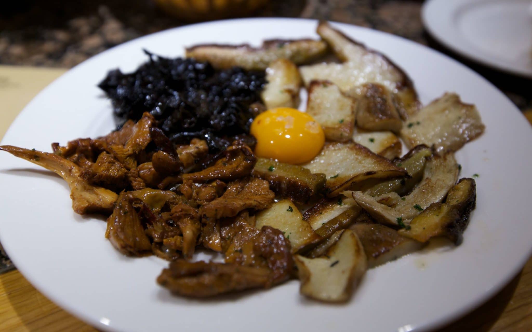 Anthony Bourdain Favourite Restaurants - Ganbara, San Sebastiรกn