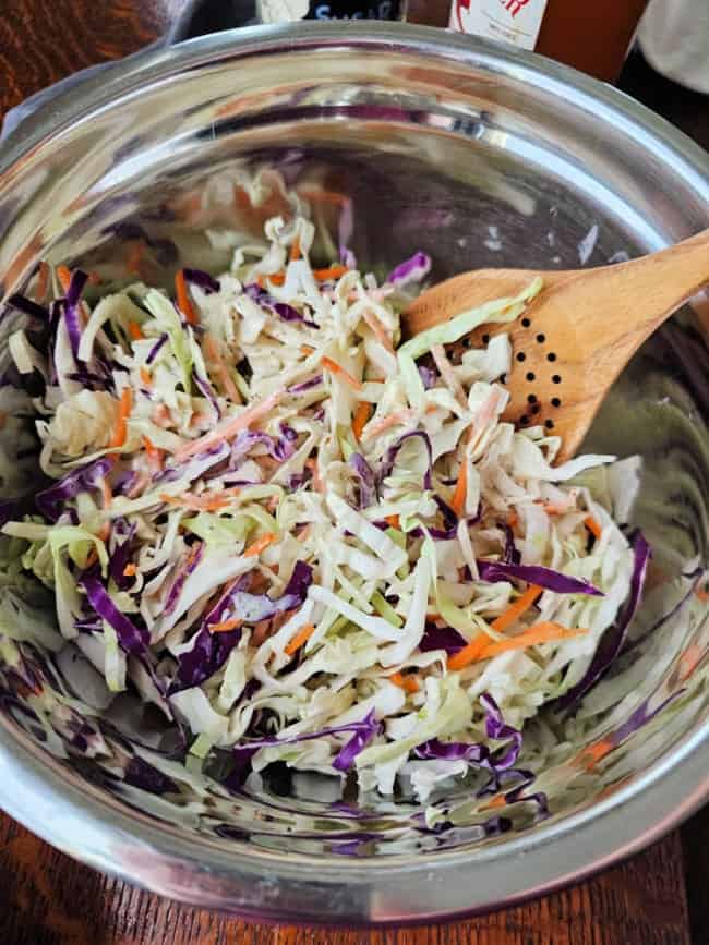 Old-Fashioned Creamy Coleslaw Recipe with Cabbage and Carrots