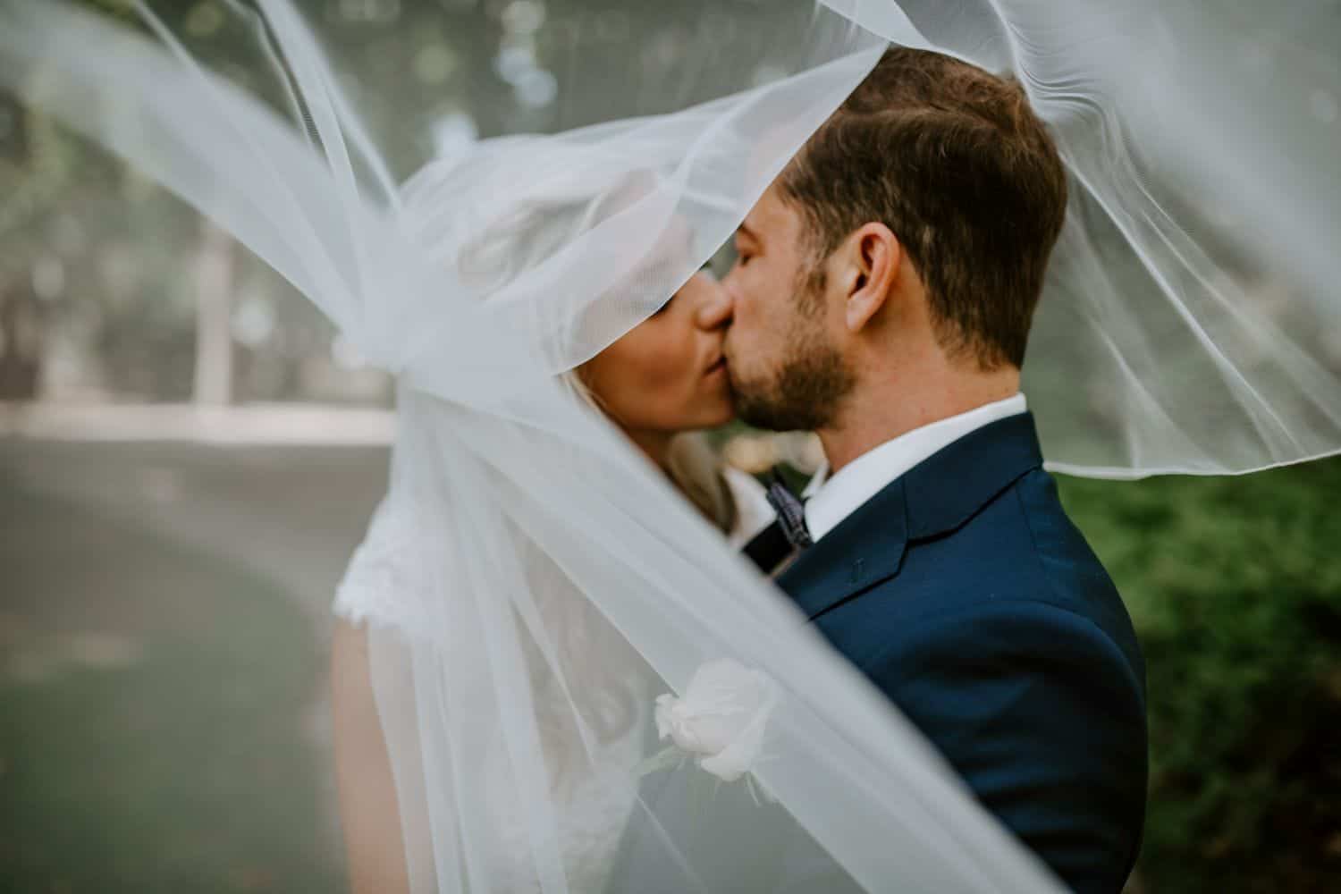 047 Hochzeitsfotograf Köln Adenbachhütte Hochzeit Adenbachhütte Hochzeit NRW Martin Luther Kirche Neuenahr Köln Bad Neuenahr Boho Vintage Hippie Elopement Vera Prinz 047 Hochzeitsfotograf Köln Adenbachhütte Hochzeit Adenbachhütte Hochzeit NRW Martin Luther Kirche Neuenahr Köln Bad Neuenahr Boho Vintage Hippie Elopement Vera Prinz
