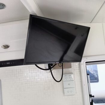 3791-Cosy-Cab-Kirkston-24