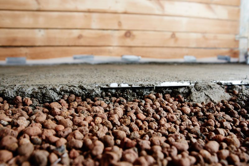 Schüttdämmung mit Blähton