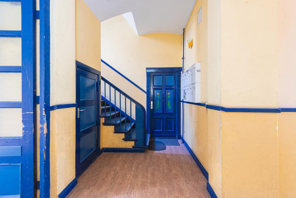 Schiller 8-Treppenhaus_Vorderhaus