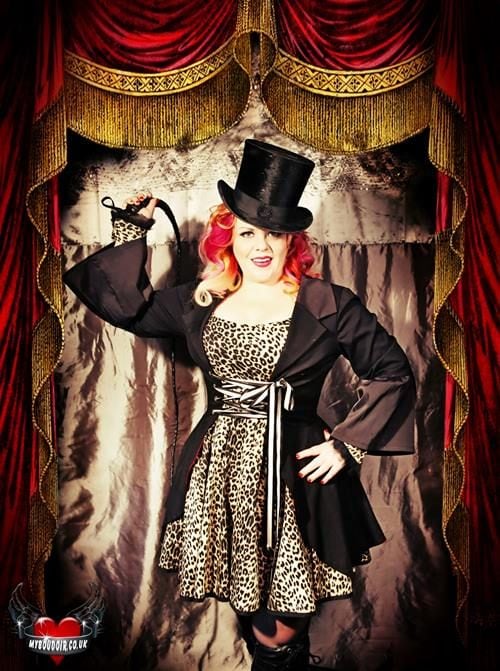 Gretchen Jacobsen - Lion Tamer Gretchen Jacobsen - Lion Tamer