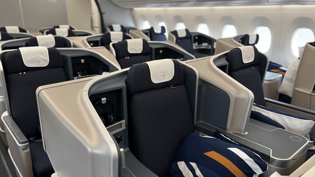 Travel Hack: Turning United’s Pooling Problem into a Business Class to Europe Win 7 turning uniteds pooling problem into a business class to europe win