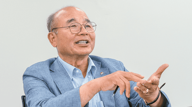 Former Joint Chiefs Chairman Jeong Seung-jo during an interview with The Korea Daily, discussing Korea’s wartime control transfer and U.S.–Korea alliance.