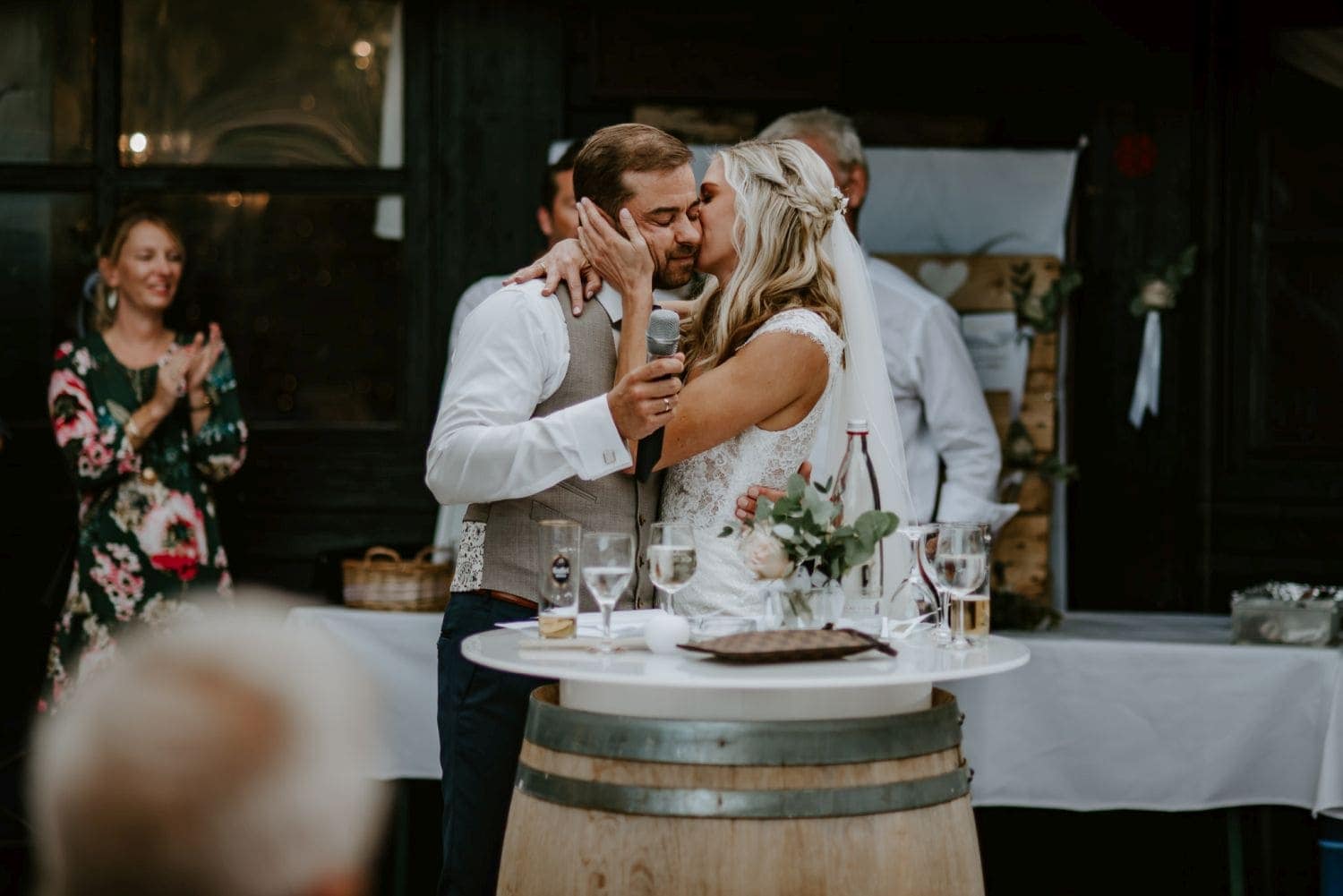 088 Hochzeitsfotograf Köln Adenbachhütte Hochzeit Adenbachhütte Hochzeit NRW Martin Luther Kirche Neuenahr Köln Bad Neuenahr Boho Vintage Hippie Elopement Vera Prinz 088 Hochzeitsfotograf Köln Adenbachhütte Hochzeit Adenbachhütte Hochzeit NRW Martin Luther Kirche Neuenahr Köln Bad Neuenahr Boho Vintage Hippie Elopement Vera Prinz