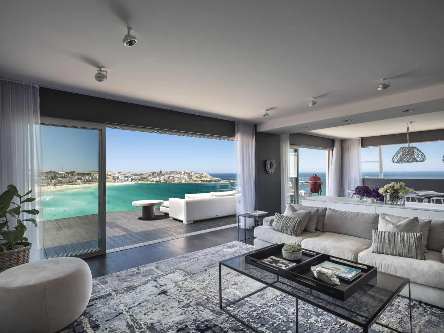 Bondi Beach 16/16 Notts Avenue Most Expensive Apartment Auctioned In Australia