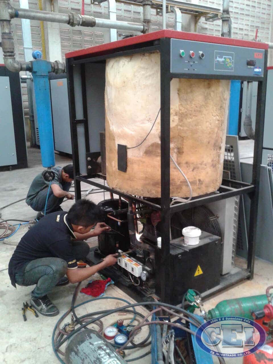 ซ่อมปั๊มลมสกรู โดยช่างมืออาชีพ