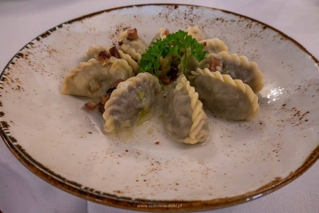 pierogi z jelenia