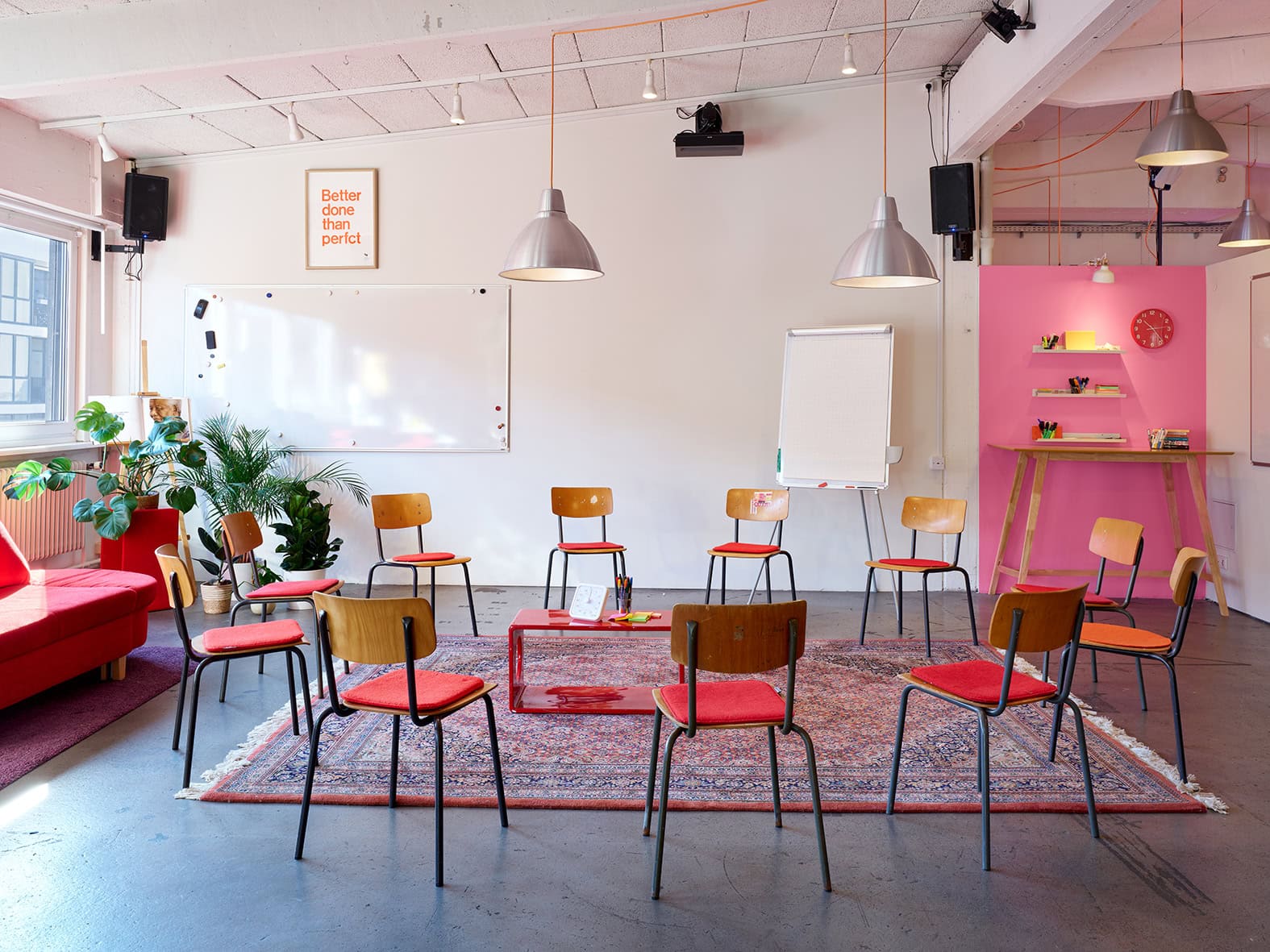 „Foyer“ und „Atelier“