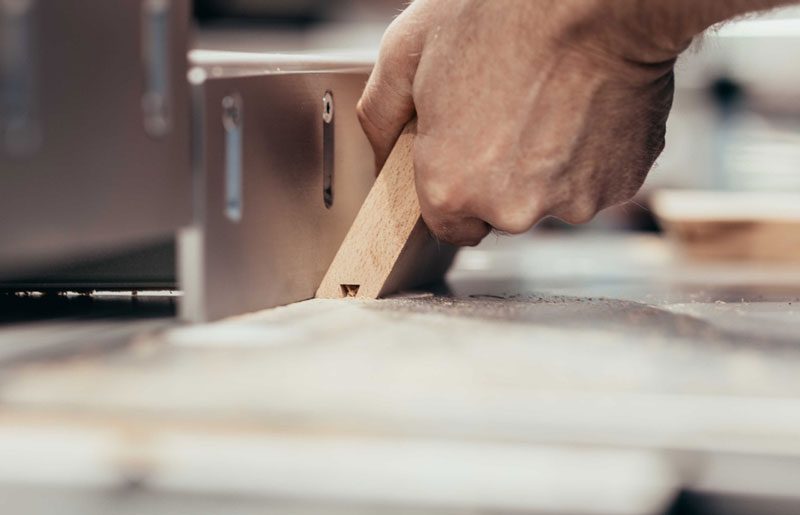 Holz richtig fräsen: Mit diesen Tipps gelingt das perfekte Werkstück Nut fräsen
