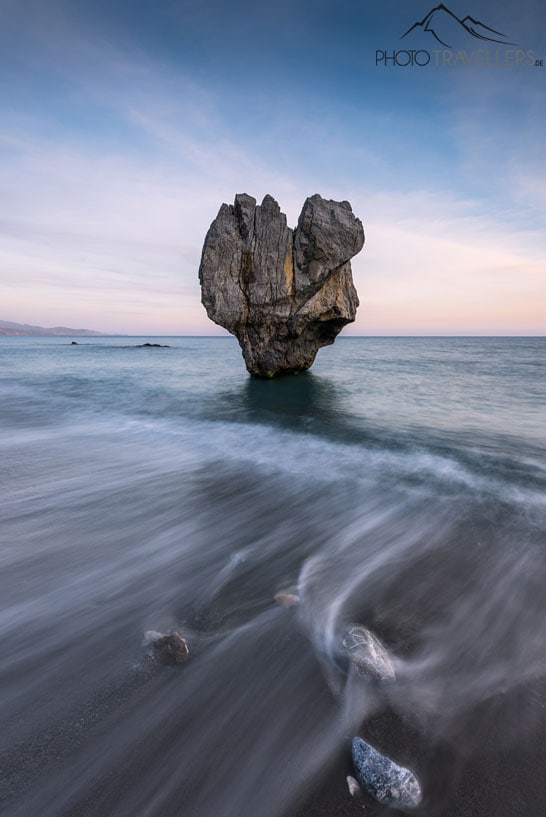 Der Herz-Felsen am Preveli Beach auf Kreta