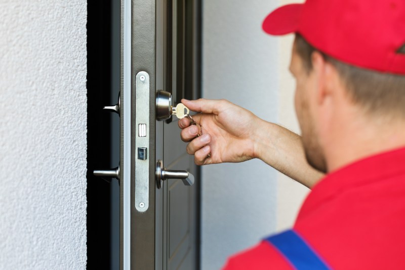 Top Signs That You Need a Professional Lock Fix