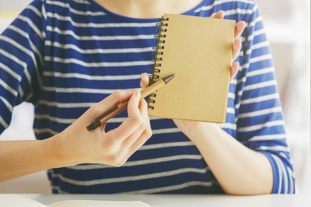 创意写作:用想象力和创造力表达自己 2 创意写作:用想象力和创造力表达自己 1