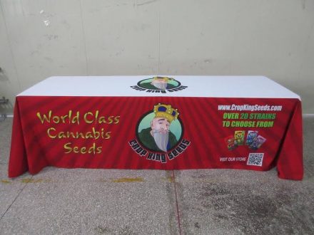 exhibition table throw