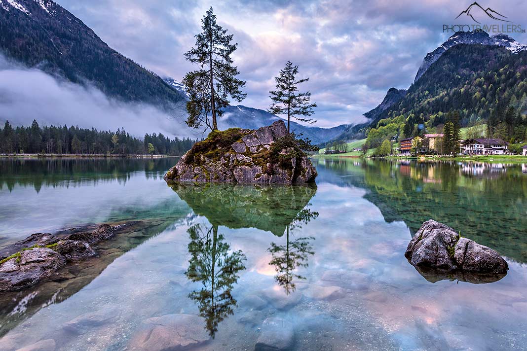 Die bekannten Felsen im Hintersee im Berchtesgadener Land