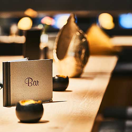 Stylische Hotelbar unseres Wellnesshotels